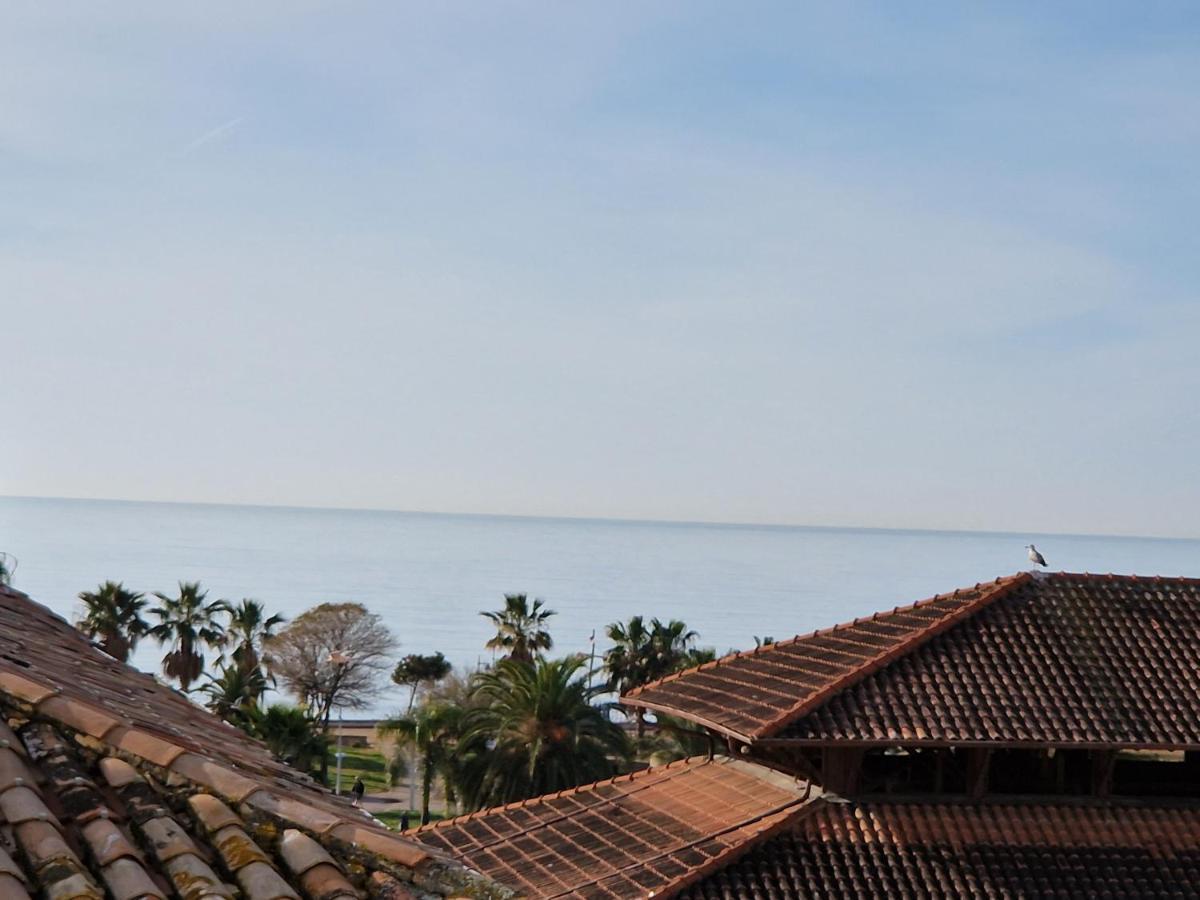 Ferienwohnung Le Palmaro Menton Exterior foto